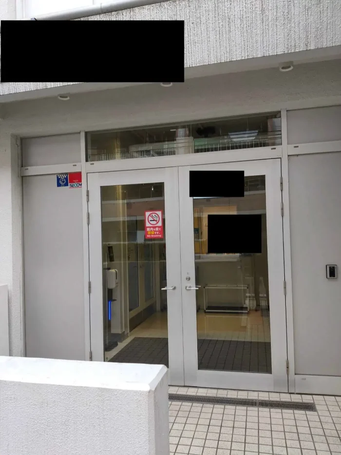 建物入り口